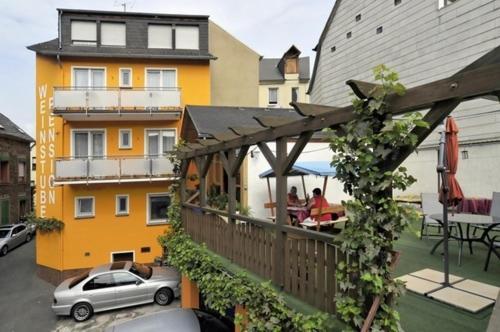 Weinstube Pension Moselbluemchen Цельтинген-Рахтиг Экстерьер фото